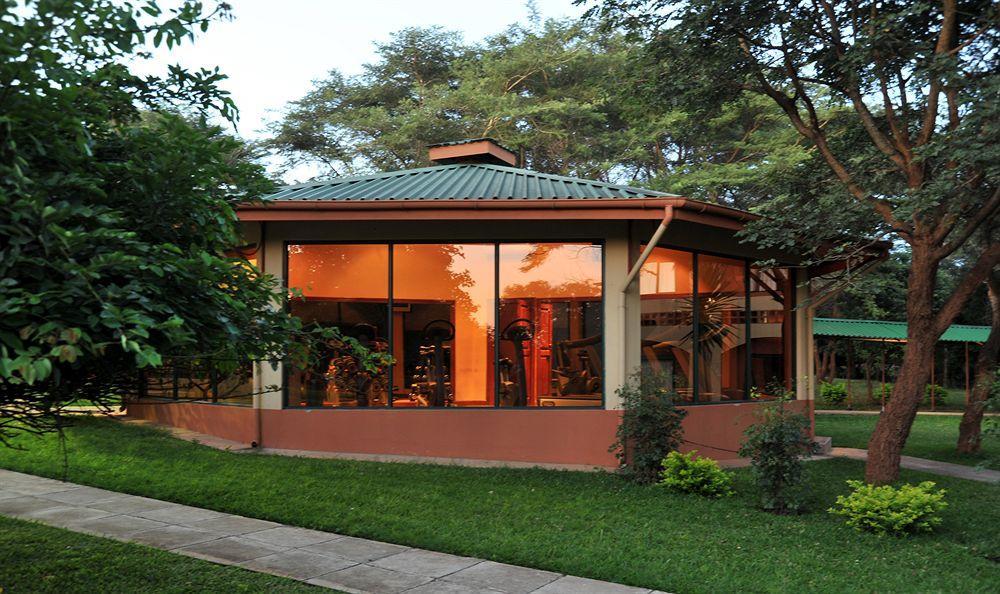 M'Kango Golfview Hotel Lusaka Esterno foto