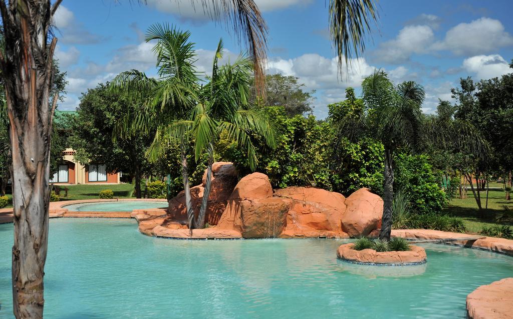 M'Kango Golfview Hotel Lusaka Esterno foto