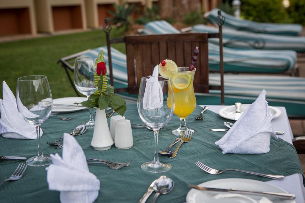 M'Kango Golfview Hotel Lusaka Esterno foto