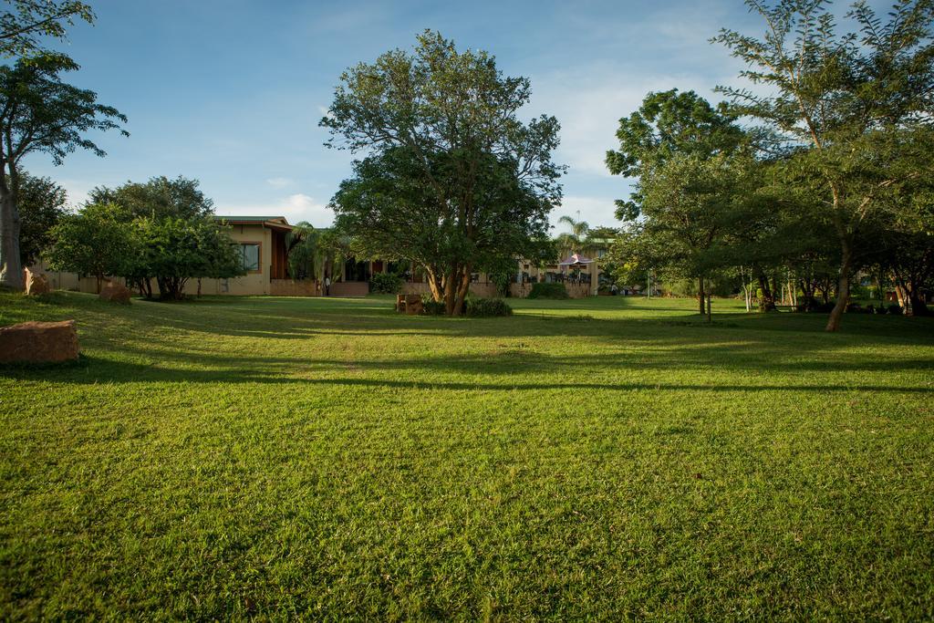 M'Kango Golfview Hotel Lusaka Esterno foto