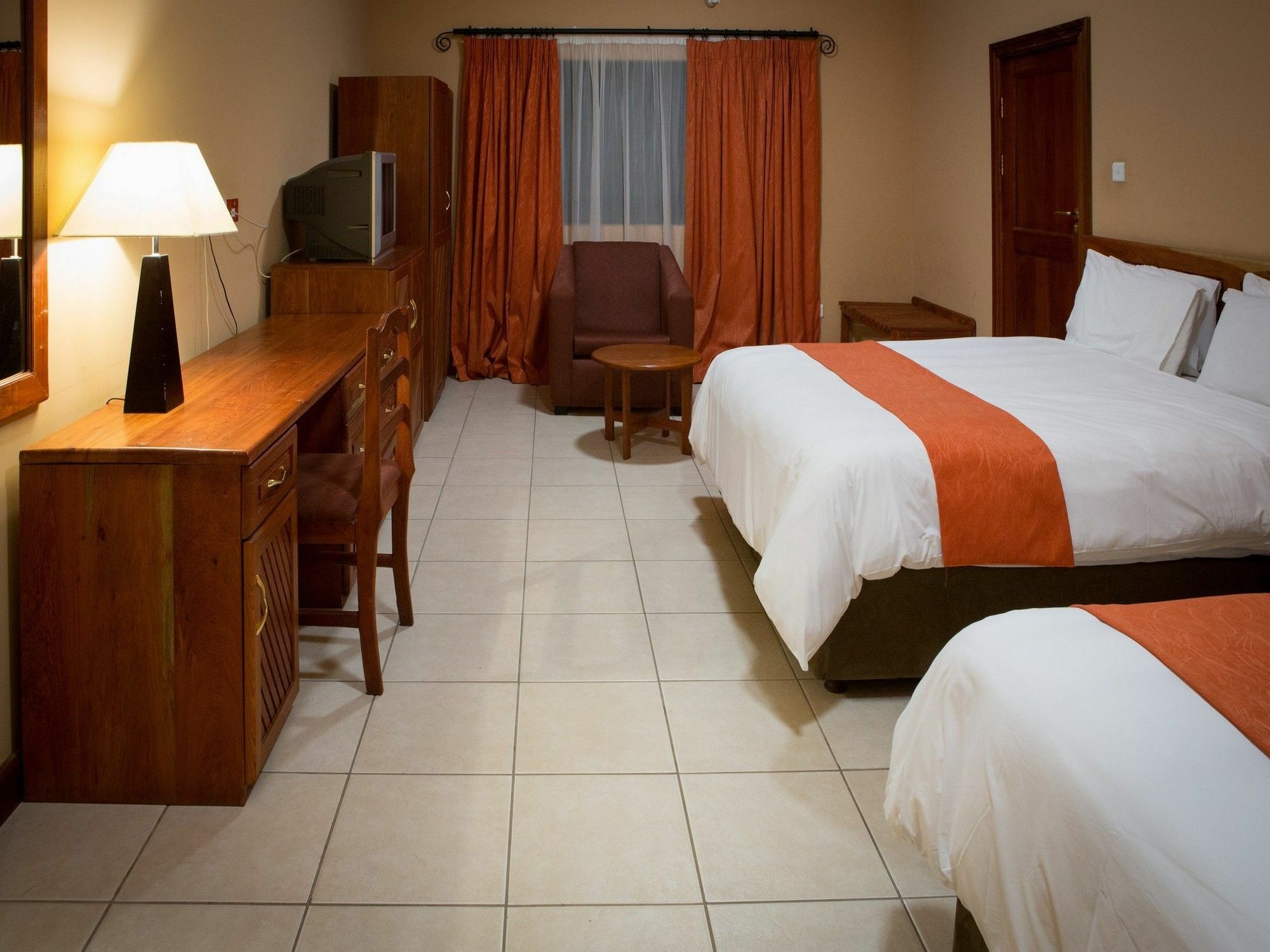 M'Kango Golfview Hotel Lusaka Esterno foto