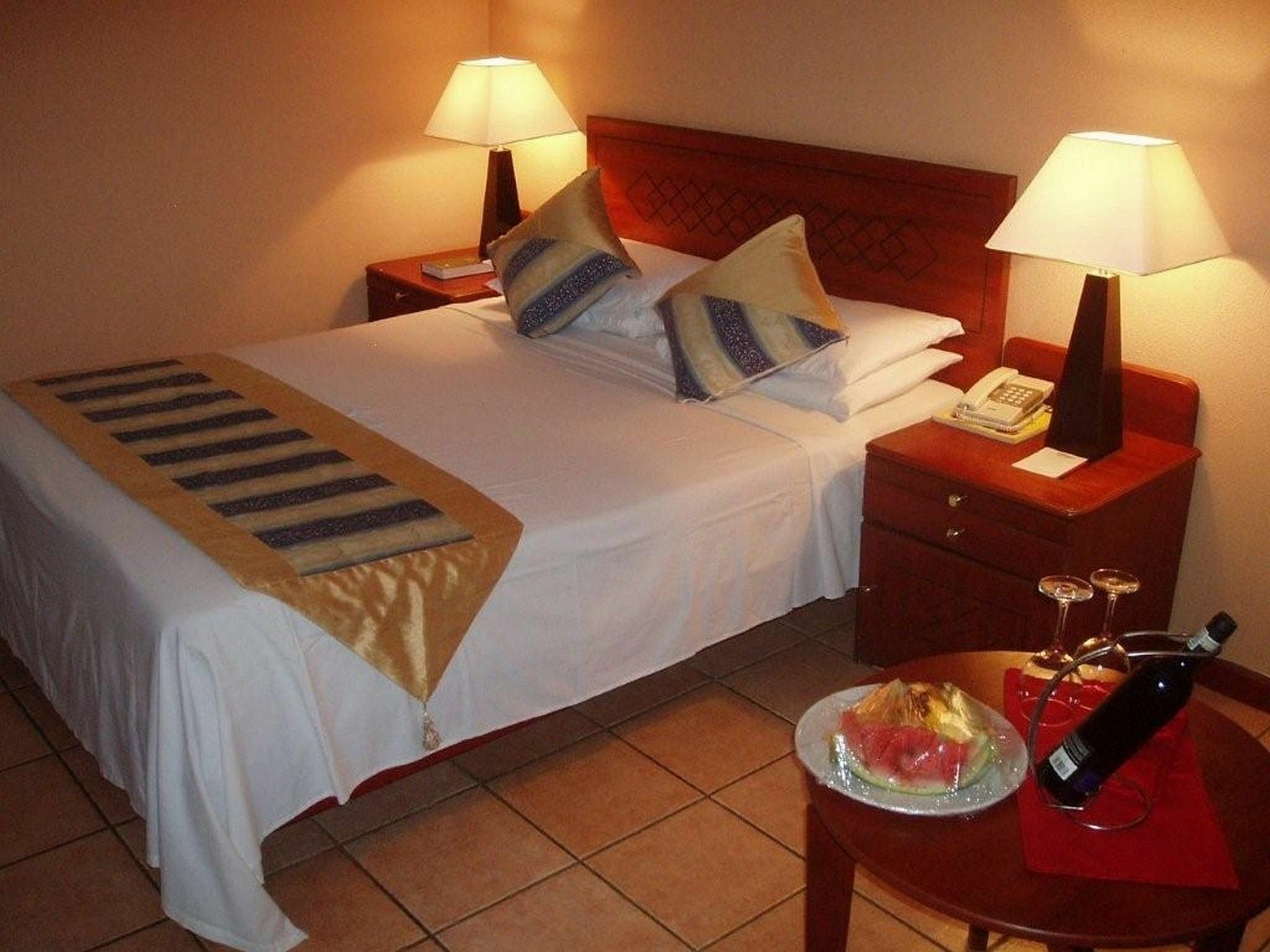 M'Kango Golfview Hotel Lusaka Esterno foto